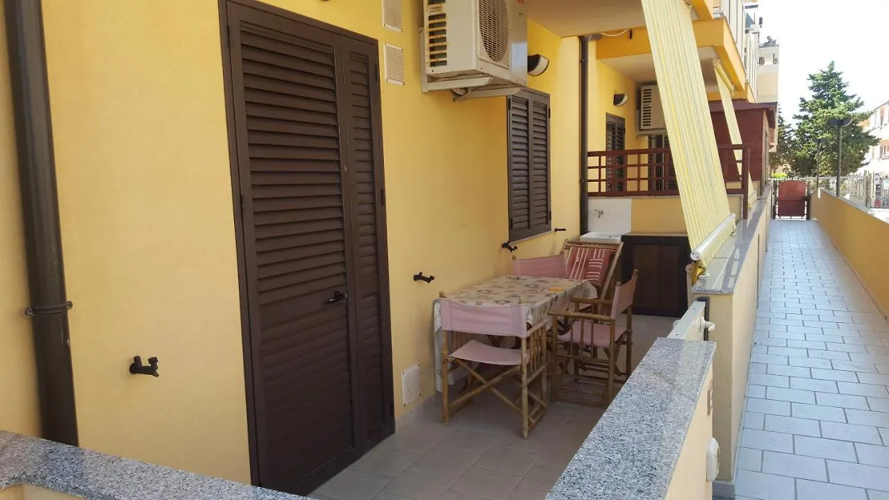 Casa Vacanze Il Giardino Dei Girasoli Marina di Ragusa