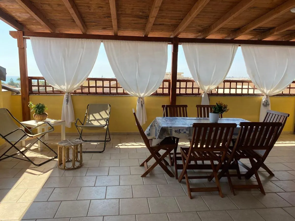 Casa Vacanze Il Giardino Dei Girasoli Marina di Ragusa