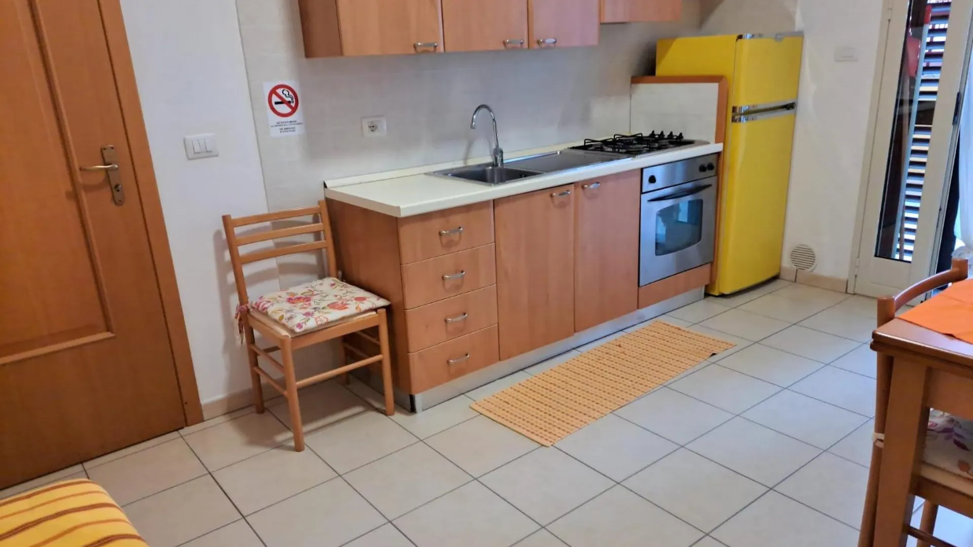 Casa Vacanze Il Giardino Dei Girasoli Marina di Ragusa Appartement
