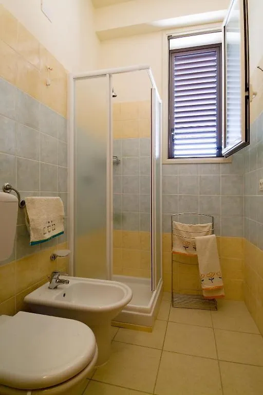 Casa Vacanze Il Giardino Dei Girasoli Marina di Ragusa Appartamento
