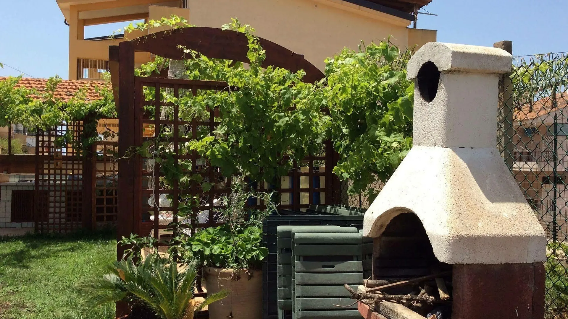 Casa Vacanze Il Giardino Dei Girasoli Marina di Ragusa Appartement