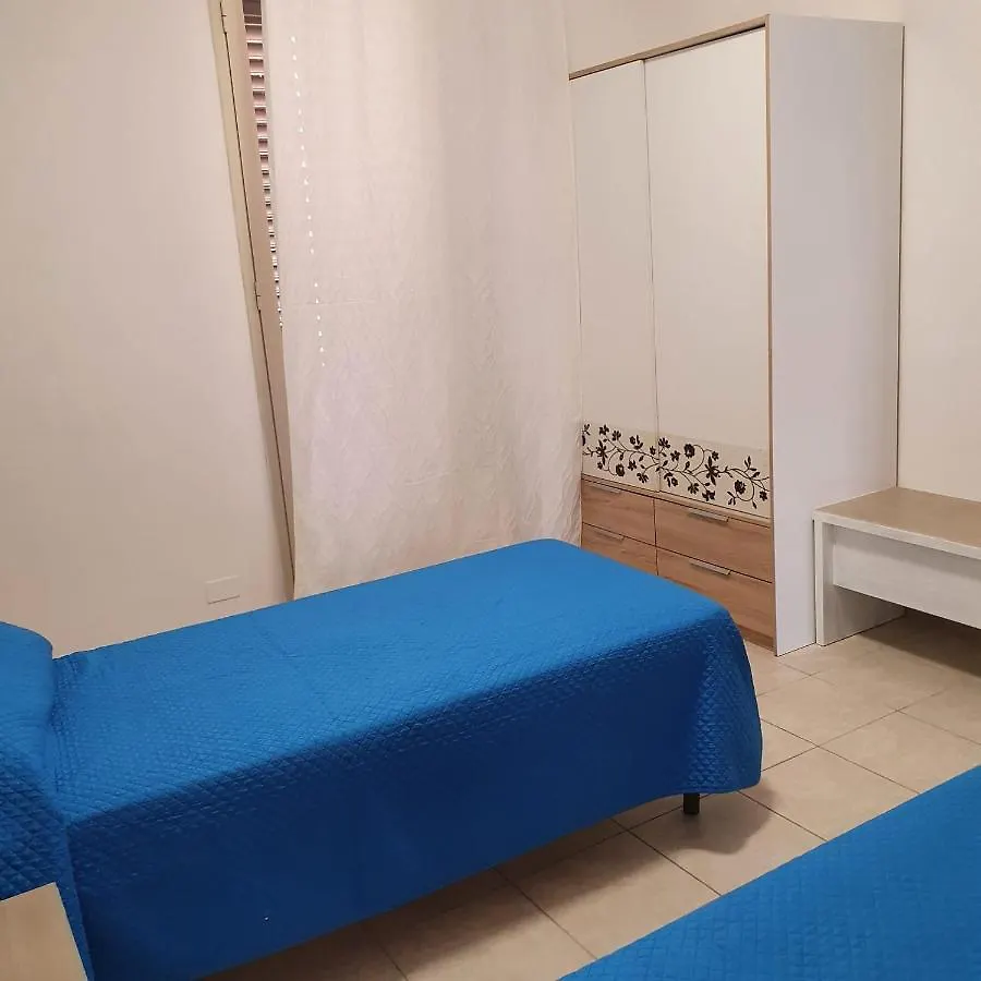 Casa Vacanze Il Giardino Dei Girasoli Marina di Ragusa 0*,