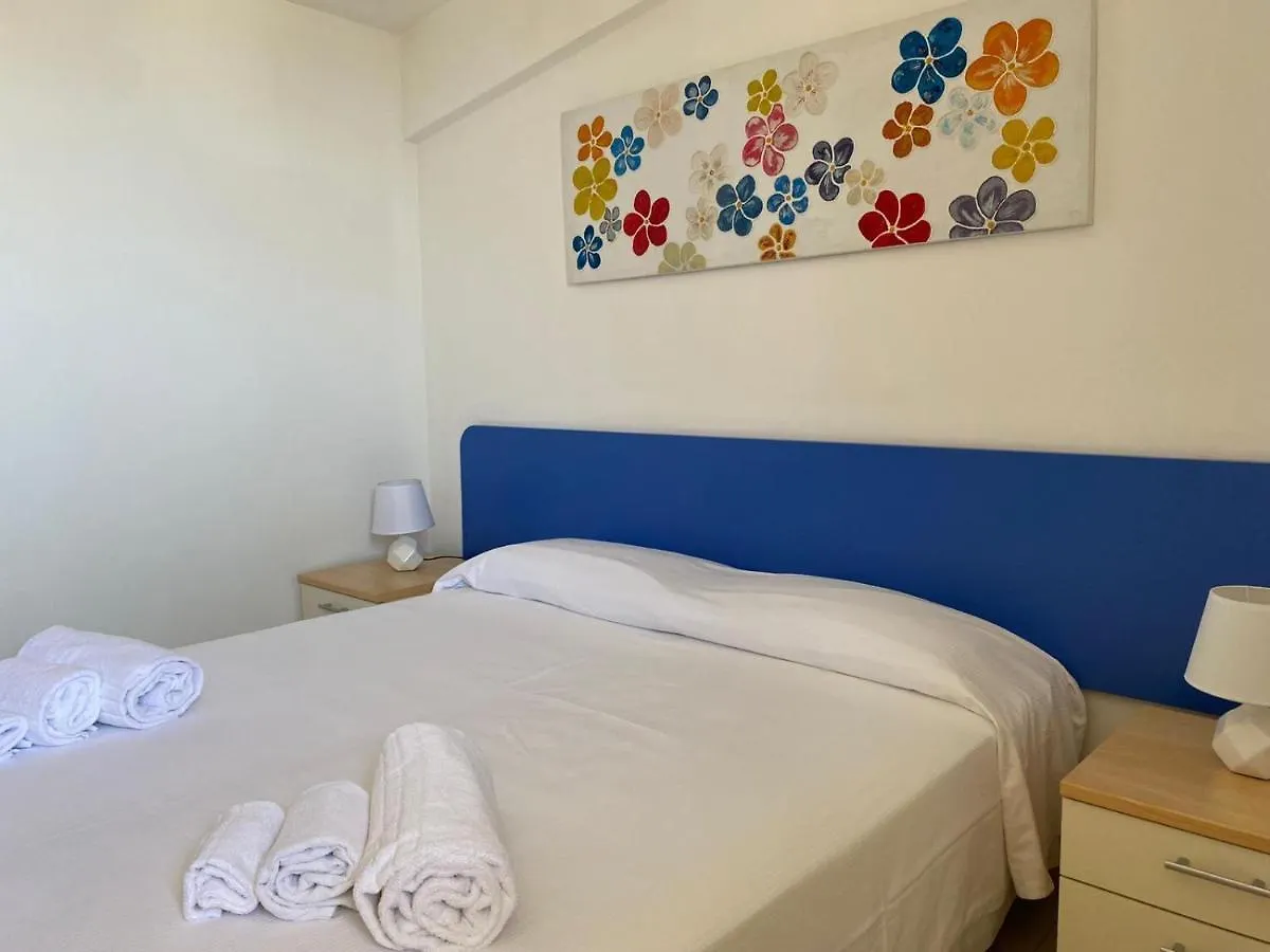 Casa Vacanze Il Giardino Dei Girasoli Marina di Ragusa 0*,  Italy