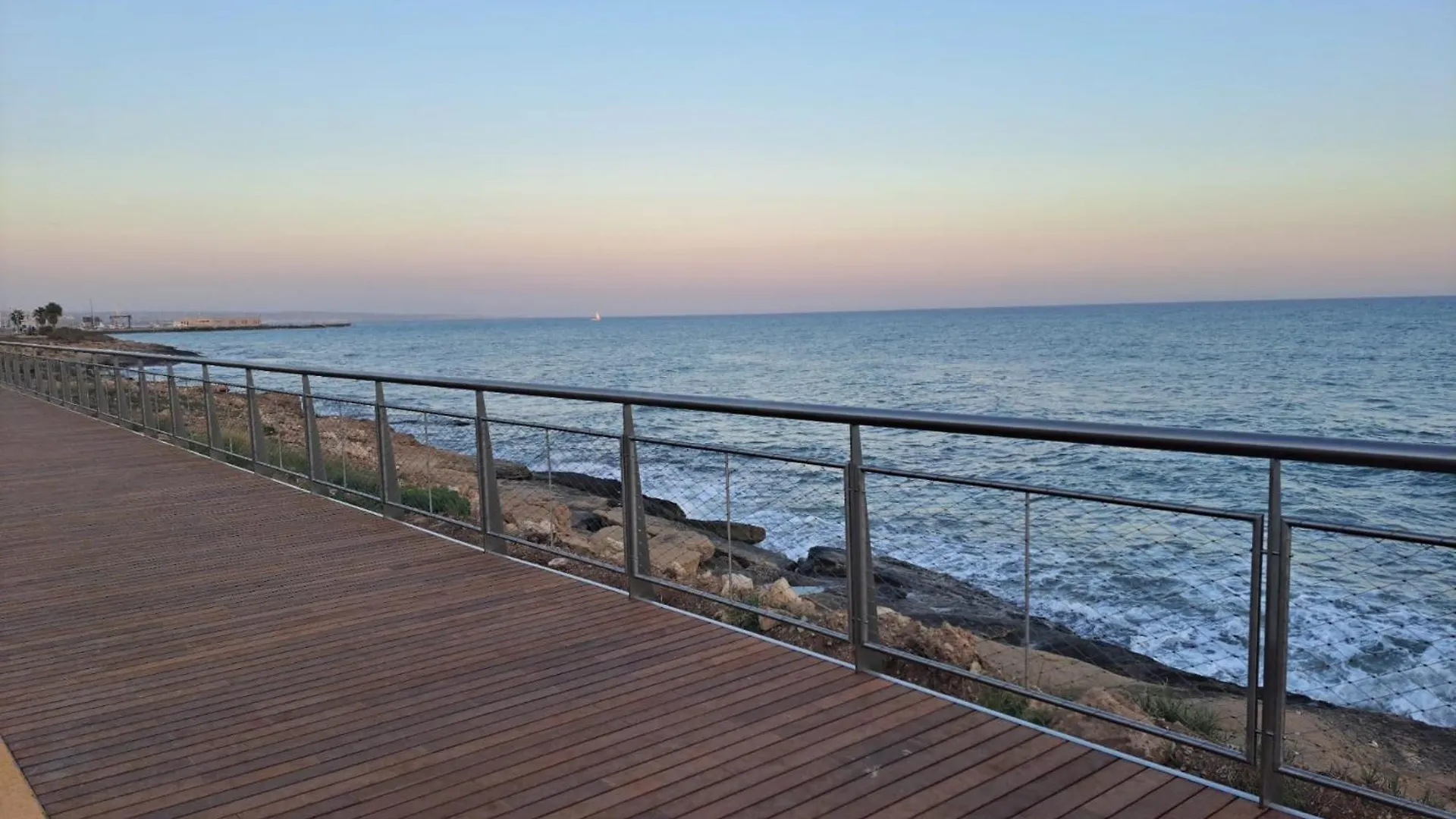 Casa Vacanze Il Giardino Dei Girasoli Marina di Ragusa Italy