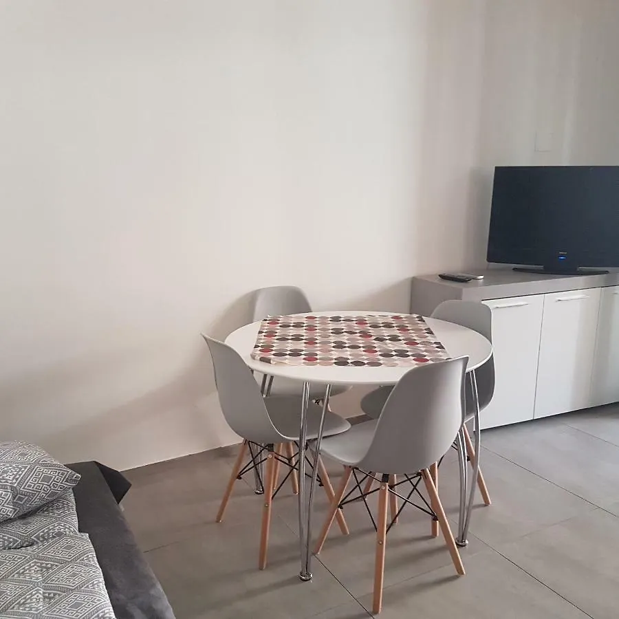 Casa Vacanze Il Giardino Dei Girasoli Apartment Marina di Ragusa Italy